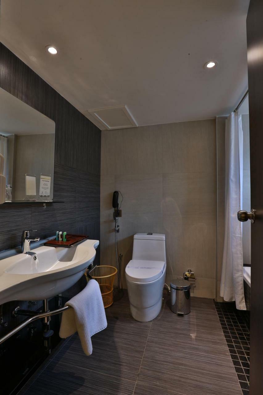 Hotel Luminara Kochi Extérieur photo